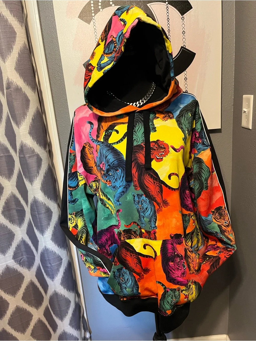Valentino hoodie - Picture 7 of 7